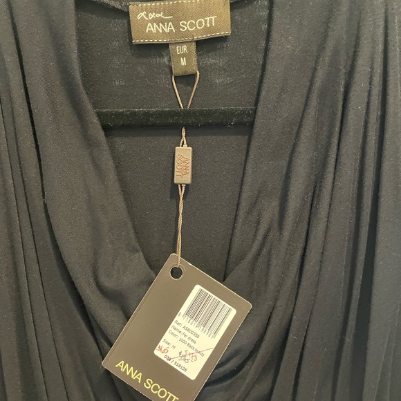 Anna Scott, size medium, long sleeve dress. Brand NWT. - Picture 7 of 8